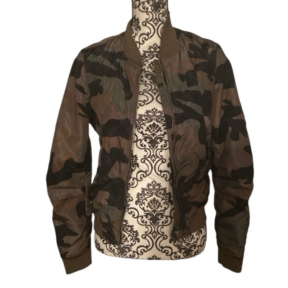 Nicki Minaj camo quilted jacket